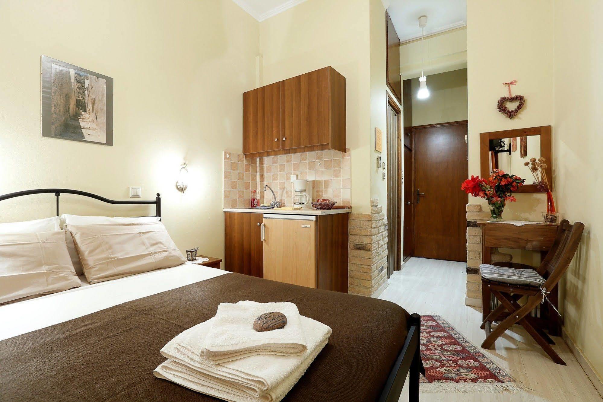 Mpalkoni Sti Monemvasia Luaran gambar